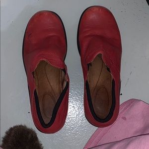 red nursing shoes